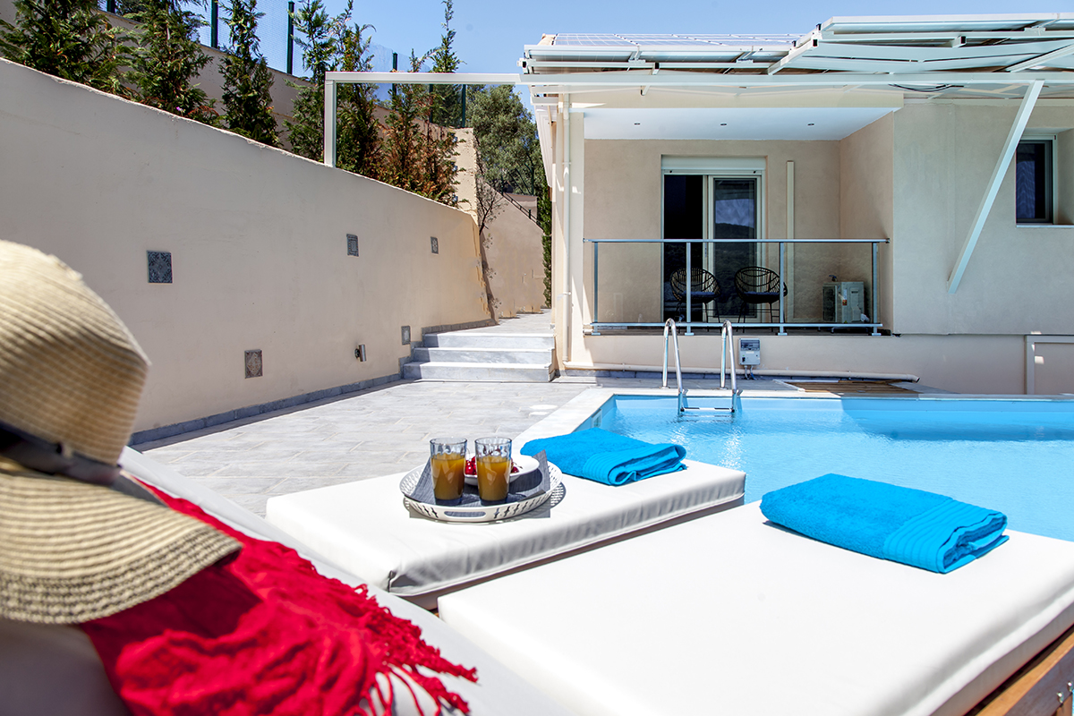 villa-alba-apolpena-lefkada-greece-private-pool-area-with-sunbeds